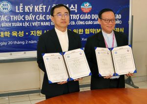 Trường Hòa Bình Xuân Lộc ký kết MOU với trường Catholic Sangji College (Hàn Quốc) Sangji and Hoabinh1 51