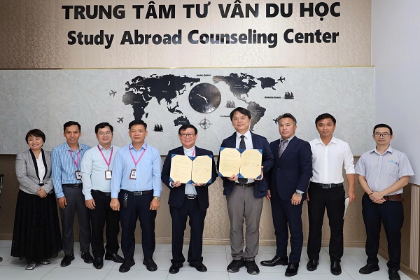 Trường CĐ Hòa Bình Xuân Lộc và Tập đoàn Nara Toyo ký thỏa thuận trao đổi giảng viên và tiếp nhận sinh viên theo chương trình Hayama